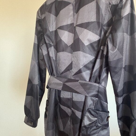 Dolce & Gabbana Short Camo Jacket - Picture 6 of 14